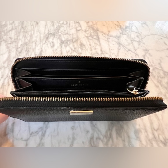 Kate Spade | Pebble Leather Wallet | Black - Picture 2 of 3